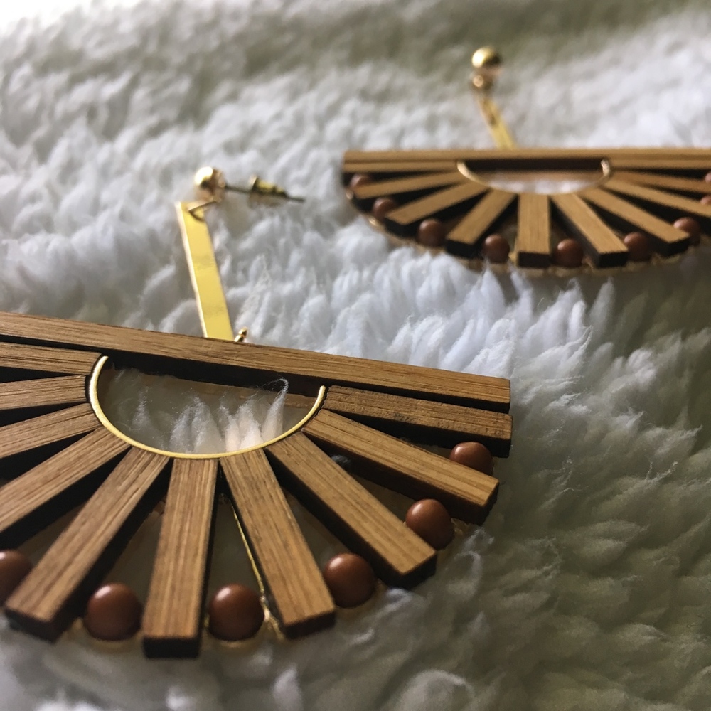 Half Moon Wooden Beaded Gold Bar Drop Earrings - Picture 6 of 8